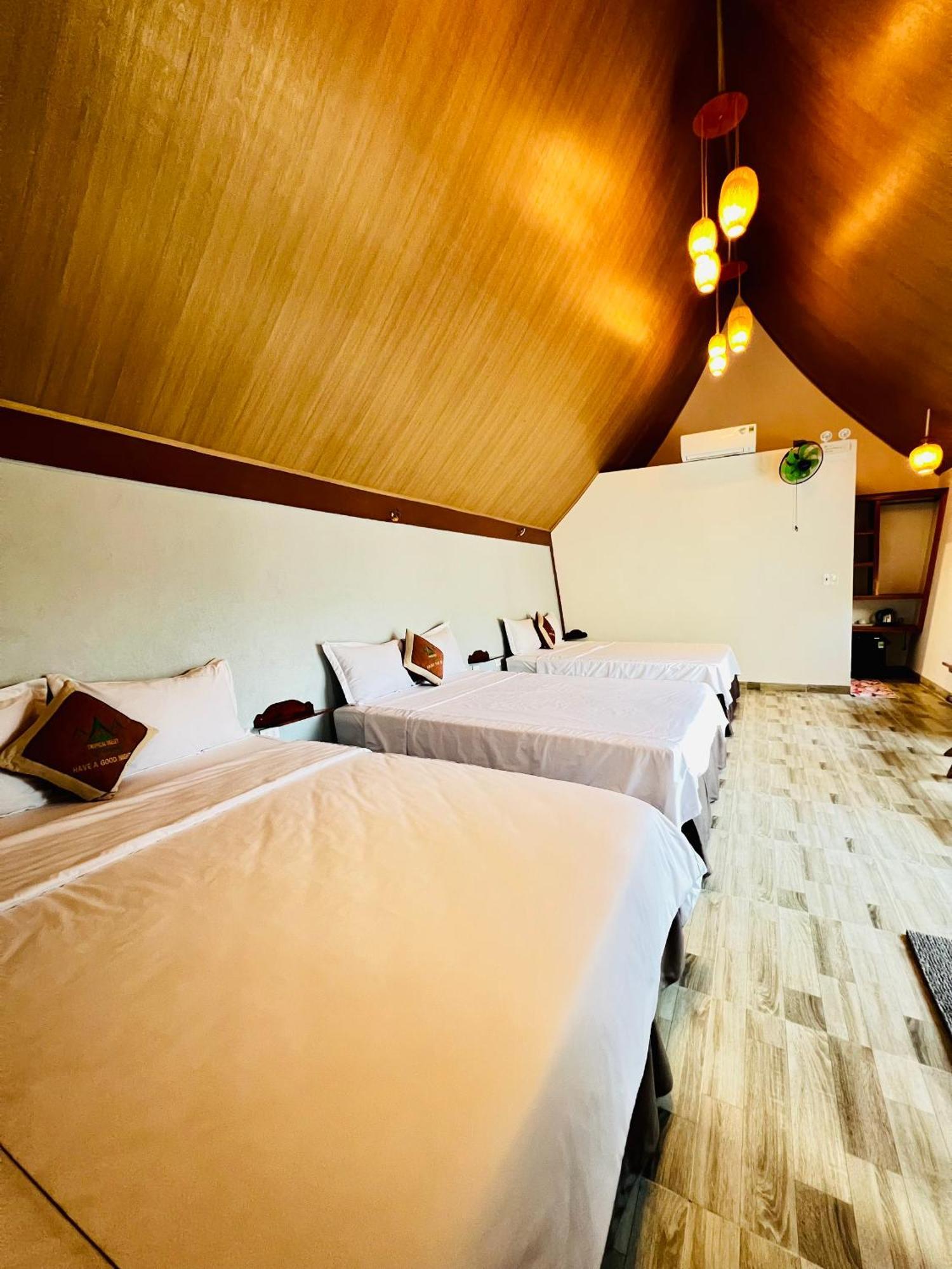 Tropical Valley Homestay - Villas Phong Nha Zewnętrze zdjęcie