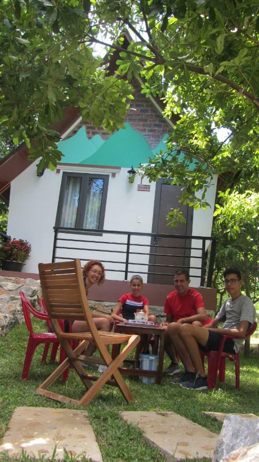 Tropical Valley Homestay - Villas Phong Nha Zewnętrze zdjęcie